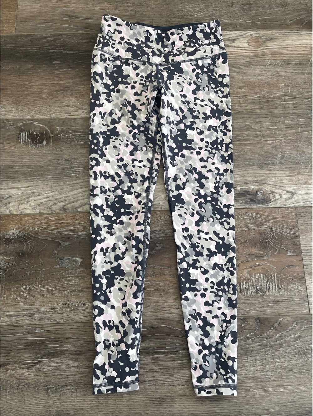 Victoria’s Secret leggings worn once size XSP